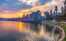 Victorian Hotel Dalat  2*